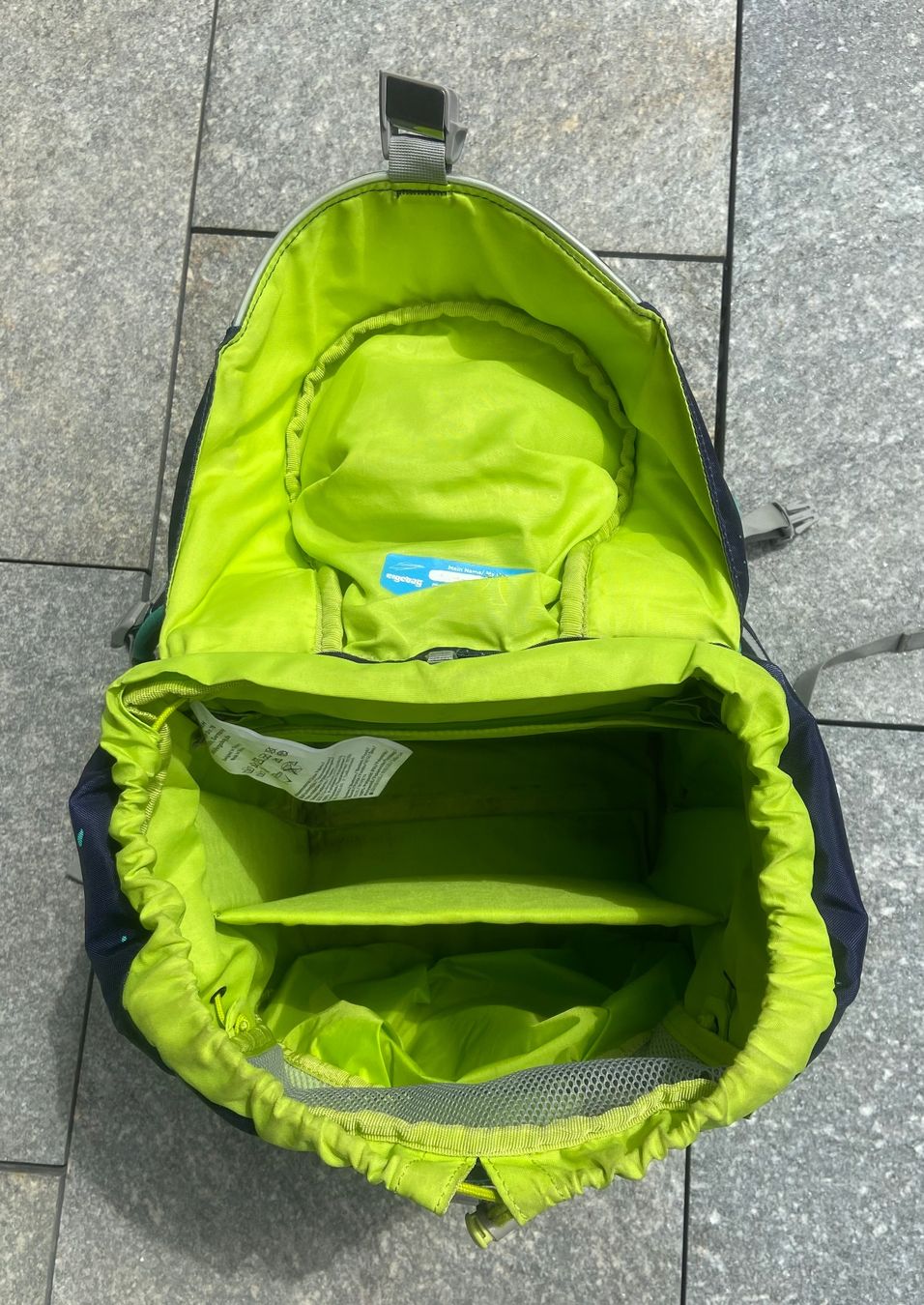Ergobag Borse & Zaini: Ergobag Schulrucksack-Set 6-teilig – Usato da Au ZH venduto da cafisafr 2