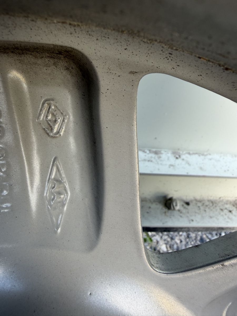 Renault Pneumatici & Ruote complete: Original Renault Twing II 15 Zoll – Usato da Mollis venduto da BSL10 5