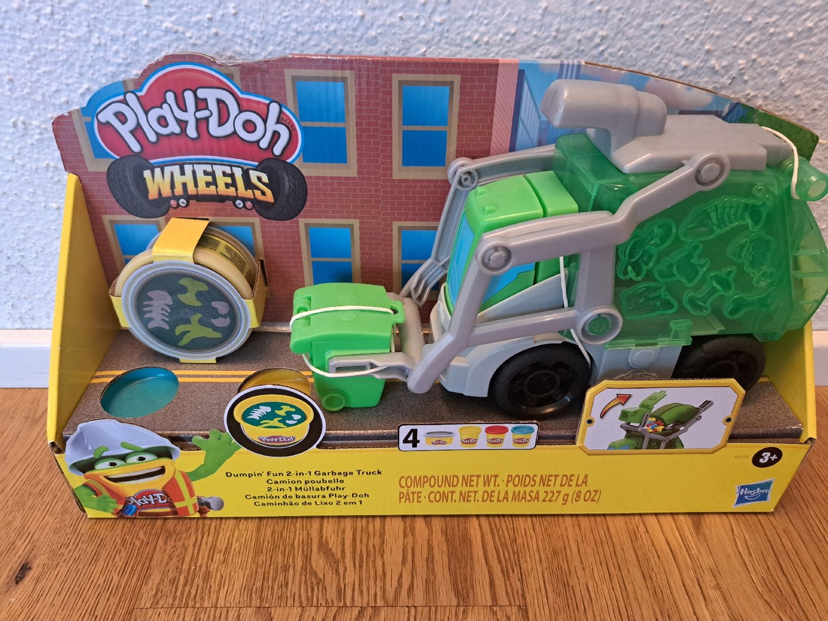Play-Doh Giocattoli: play doh wheels lastwagen neu mit knete – Usato da bazenheid venduto da salerno007