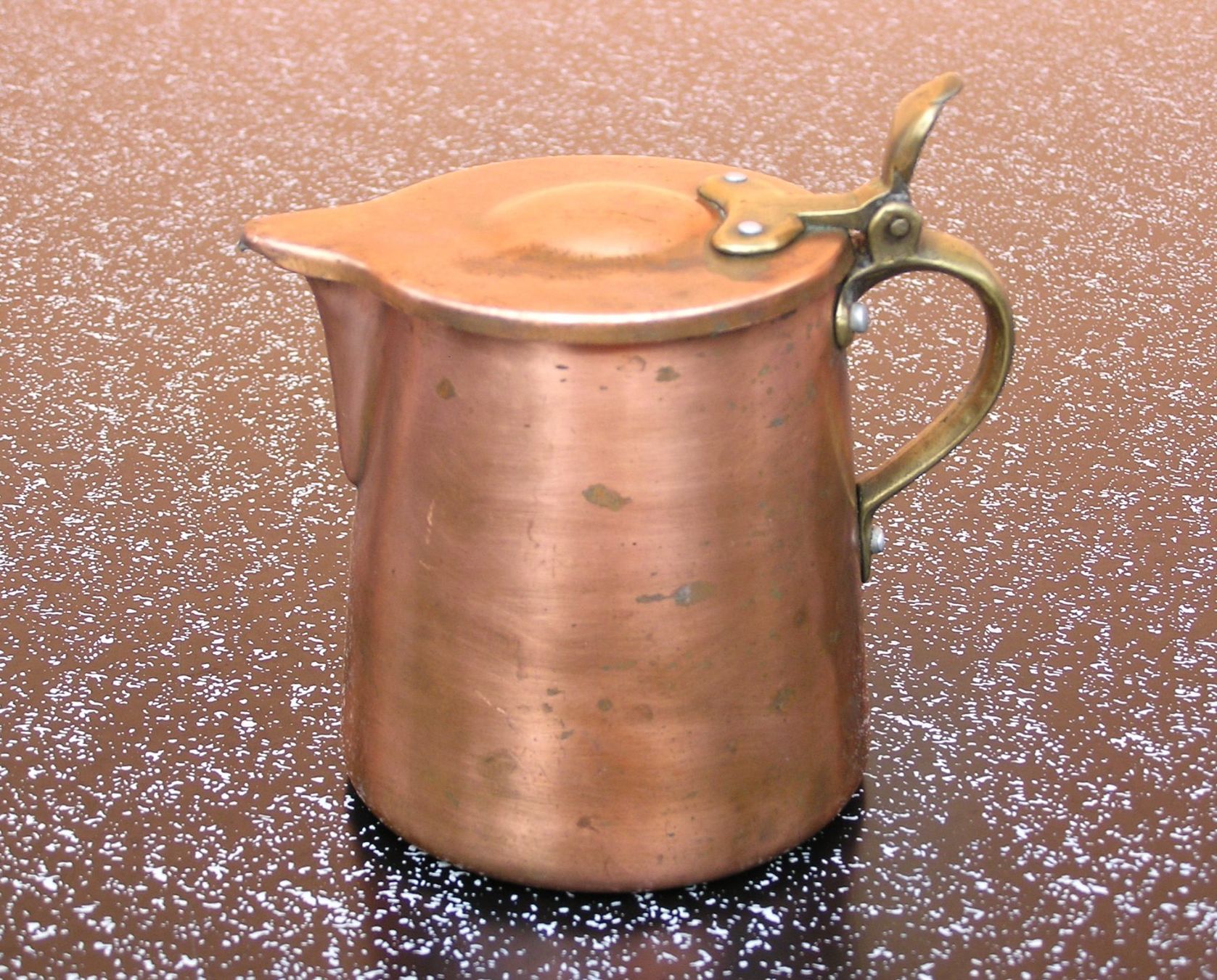 Caraffe: ALTER KUPFERKRUG KANNE – Usato da Grenchen venduto da Antique-hunter