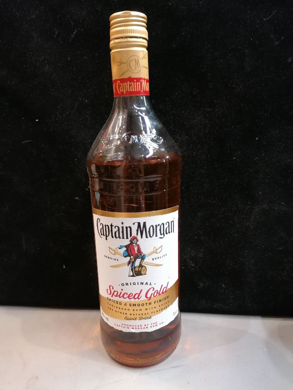 Bevande alcoliche: Captain Morgan Spiced Gold, 1L – Usato da Genève venduto da Leboucheoreilles