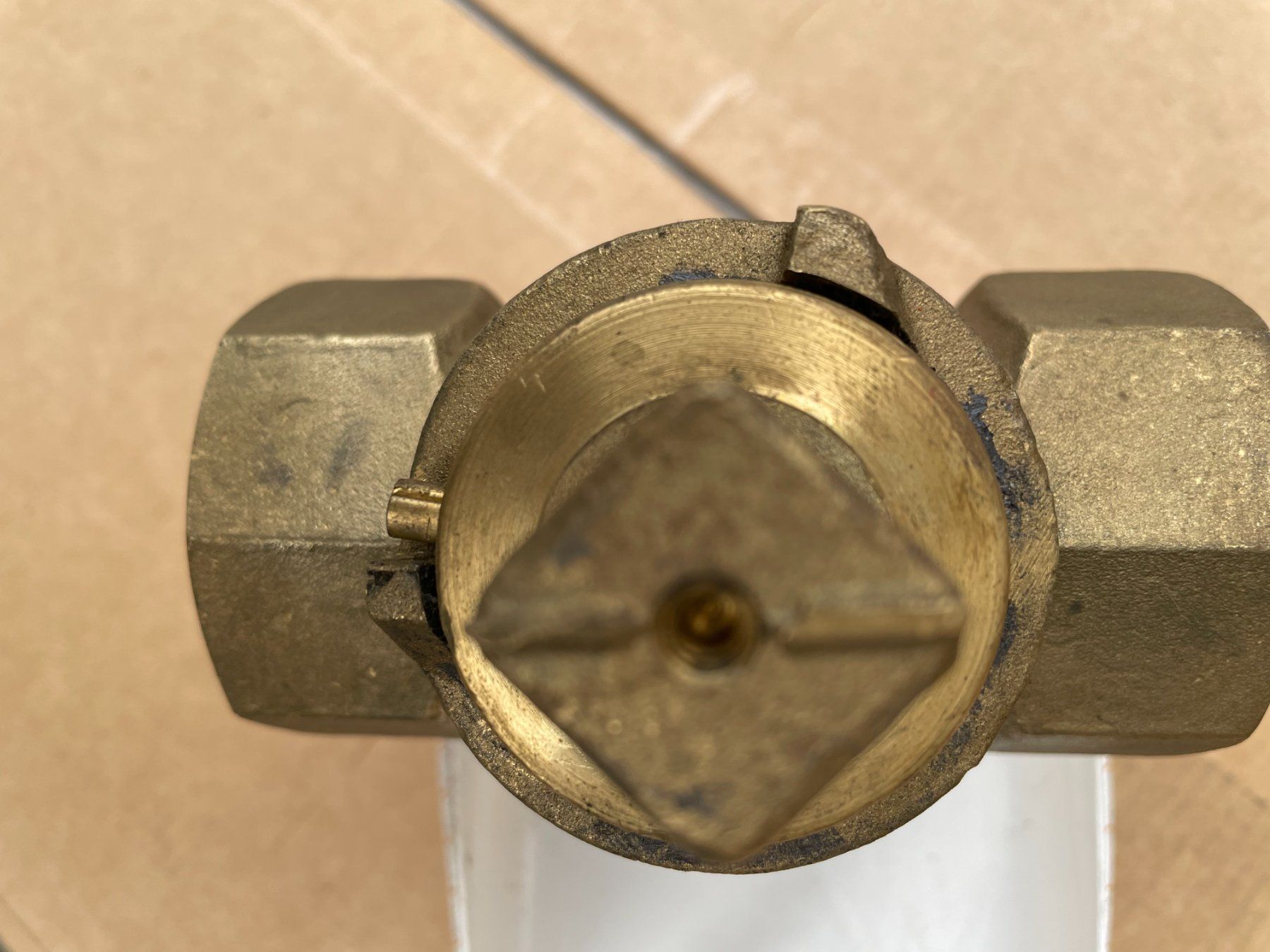 Rubinetteria: robuster Messingwasserdrehhahn 1.1/2", 48mm.Neu – Nuovo (secondo la descrizione) da Schötz venduto da Bintje20 1