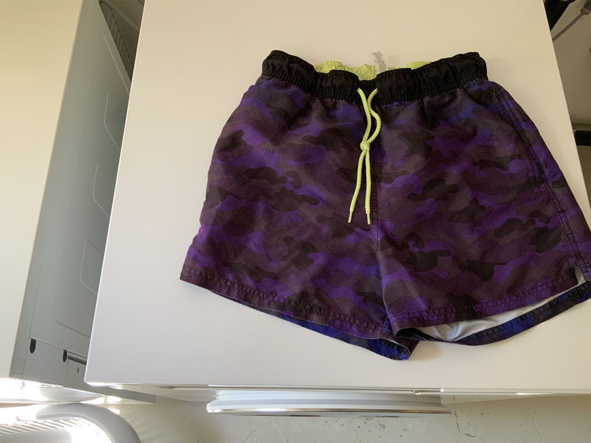 Costumi da bagno: Badehose Crivit Tarnmuster Lila Grösse 158/164 – Usato da Wallisellen venduto da ASZT 6