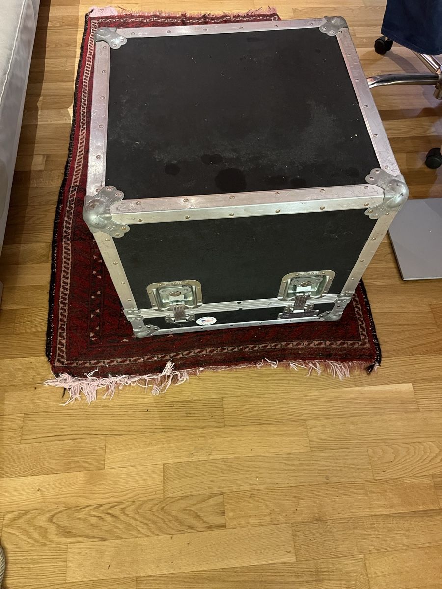 Caisses de transport: Transport Box Case  – D'occasion à Neerach par fuz_8d7l 1