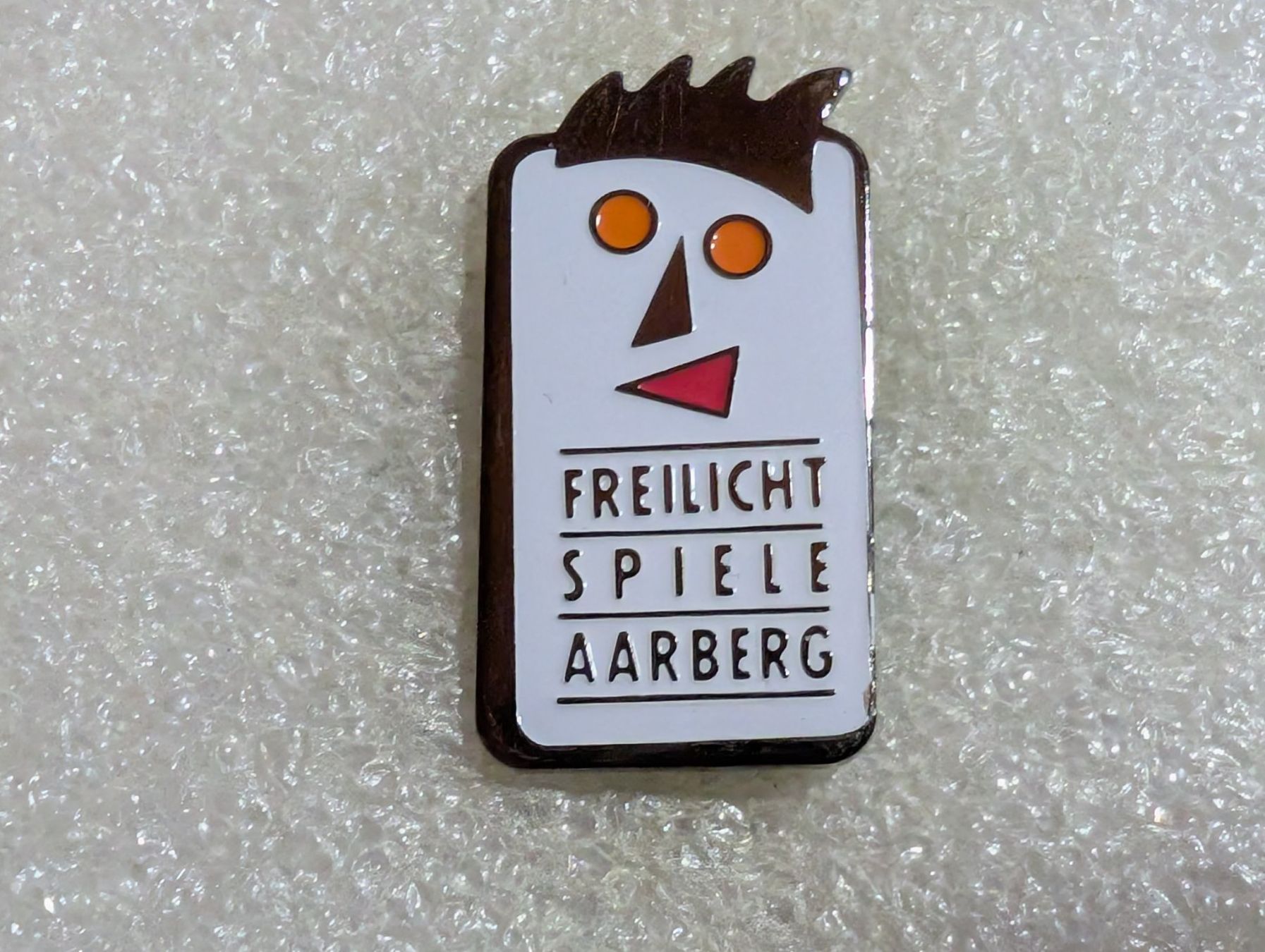 Placchette & Badge: Ansteckpin 194: Freilicht Spiele Aarberg – Usato da Oppligen venduto da Pin-Fall-Shop