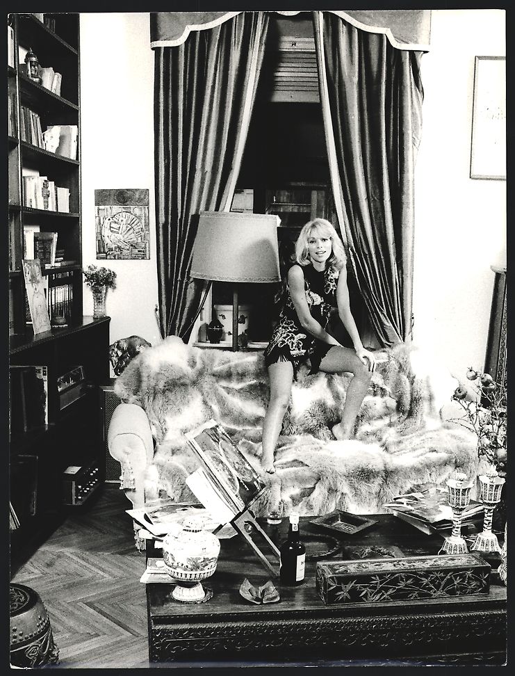 Fotografie & Manifesti: Fotografie Schauspielerin Mireille Darc  – Usato da Berlin venduto da bartko-reher