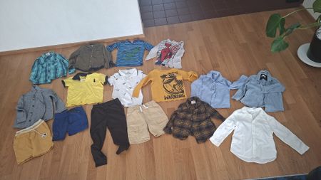 Kinderkleider-Konvolut 16 Stk. Gr. 98/104 top 