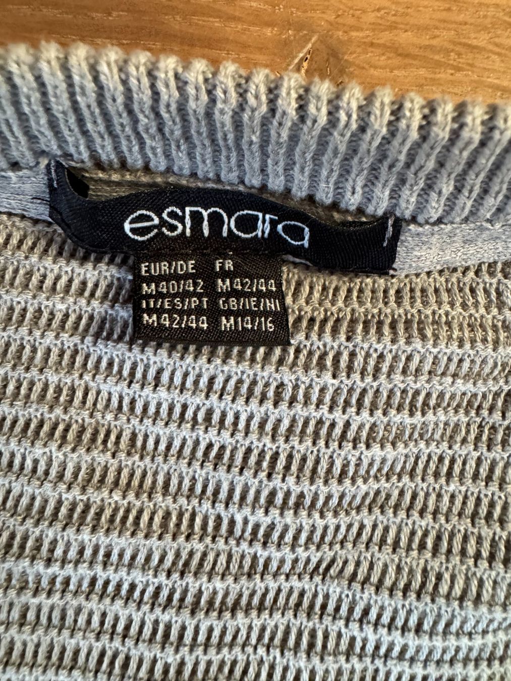 Giacche: Cardigan long gris Esmara taille M – Usato da Rossemaison venduto da Carduelis 1