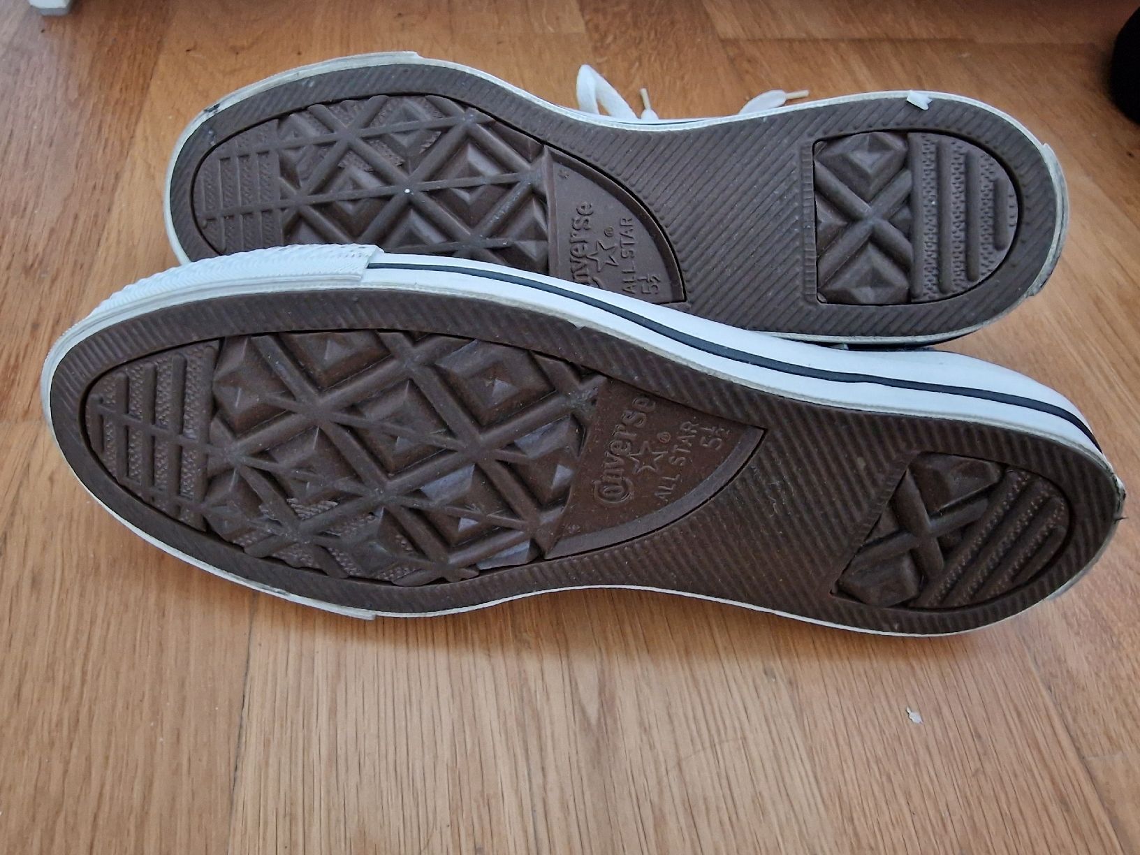 Converse Chaussures femmes: Sneaker Convers – D'occasion à Schmitten FR par lue_9hhv 2