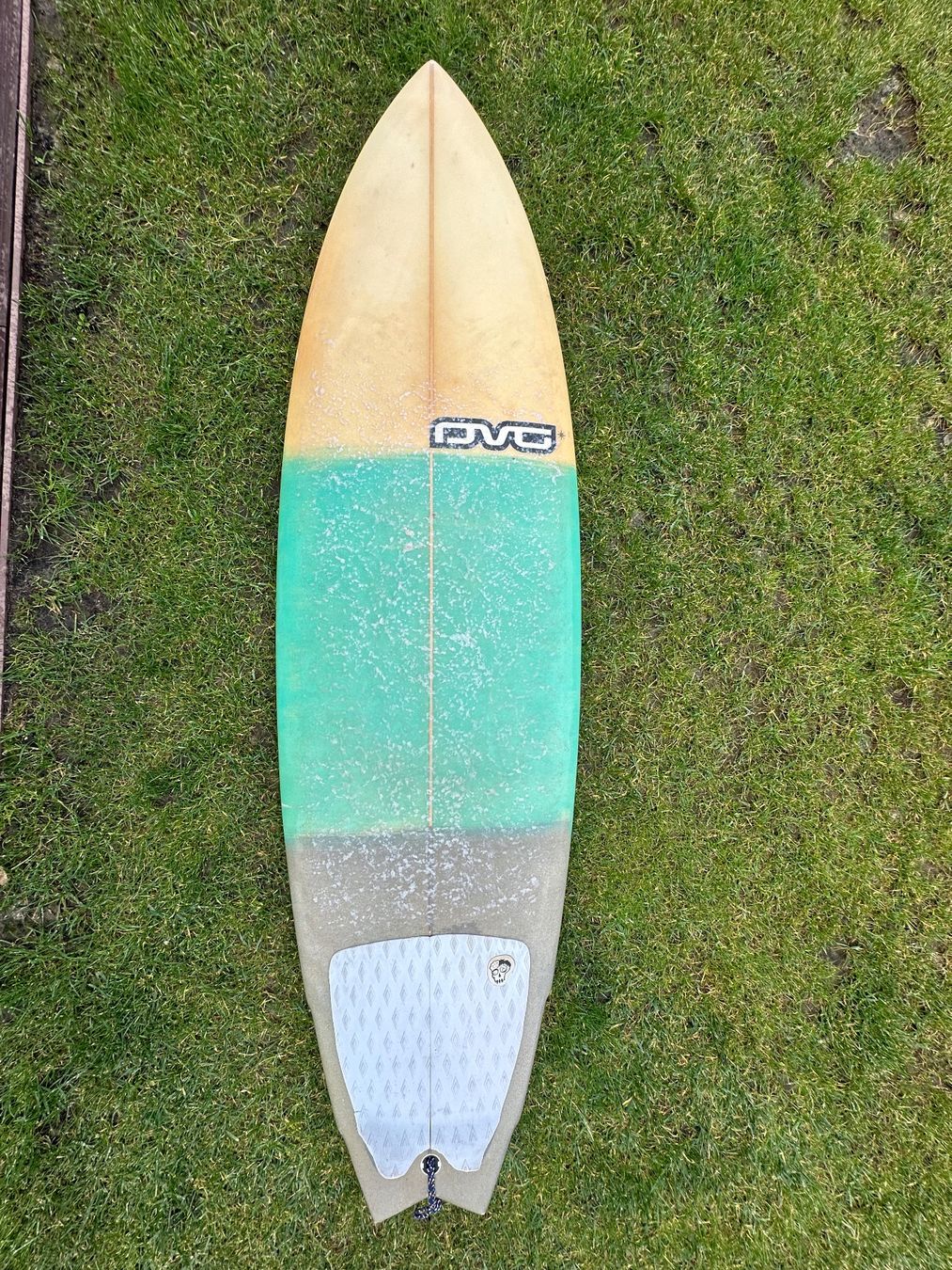 Tavole da surf e di nuoto: DVG Surfboard 5.9 swallow tail – Usato da Zürich venduto da corinawy
