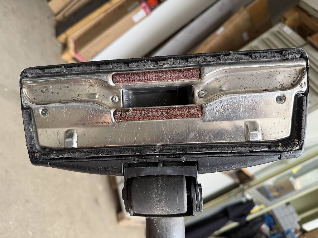 Aspirapolveri & Accessori: gebrauchte TASKI Vento 15 Gewerbesauger – Usato da Necker venduto da liq24 5