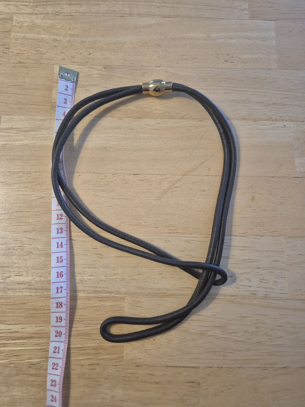 Catenine: Braune Halskette / Leder / Einzigartig – Usato da Zürich venduto da Inanina 1