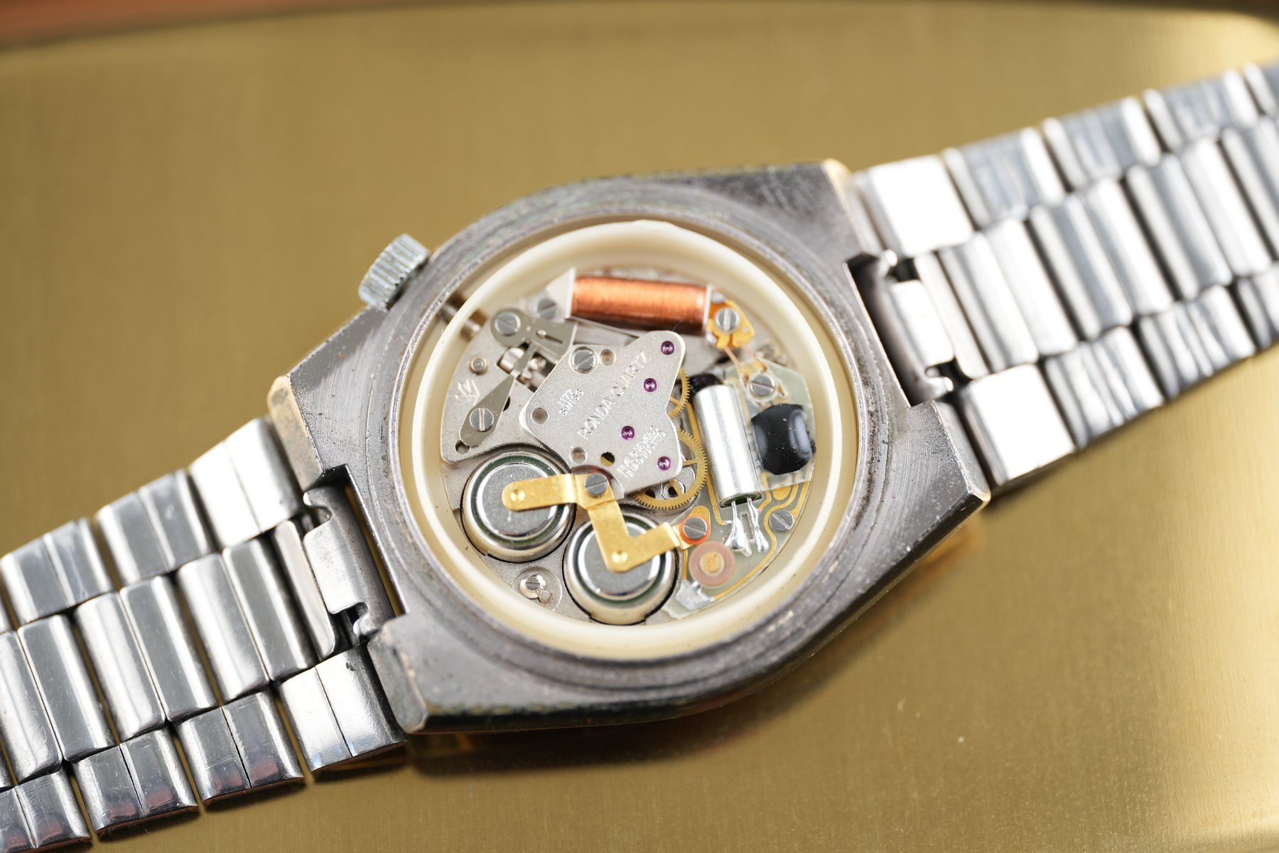 Orologi: Ronda Quartz Day Date – Usato da Basel venduto da Vip24 3