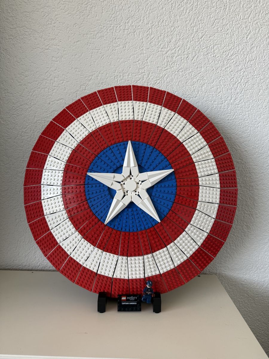 Lego Giocattoli: Lego 76262 Captain Americas Schild – Usato da Veltheim AG venduto da N377Y