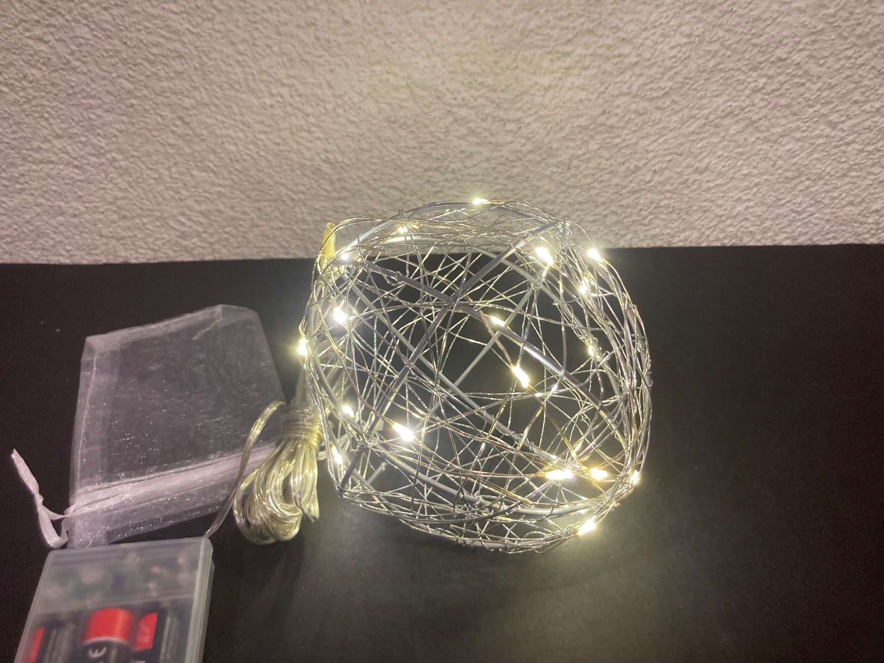 Alle Dekorationen: LED Drahtkugel 12cm , mit20 LED, Timerfunktion – Neu und originalverpackt aus Neuenhof von jorogo 3