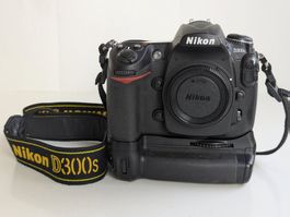 D300s mit originalem MB-D10 Griff