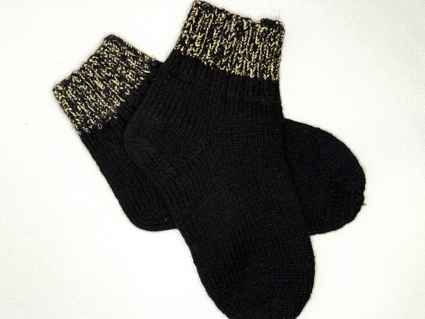 Socken: Cashmere 100%, Hand Made Knitted Socks Black – Neu und originalverpackt aus Lugano von Luswre 1