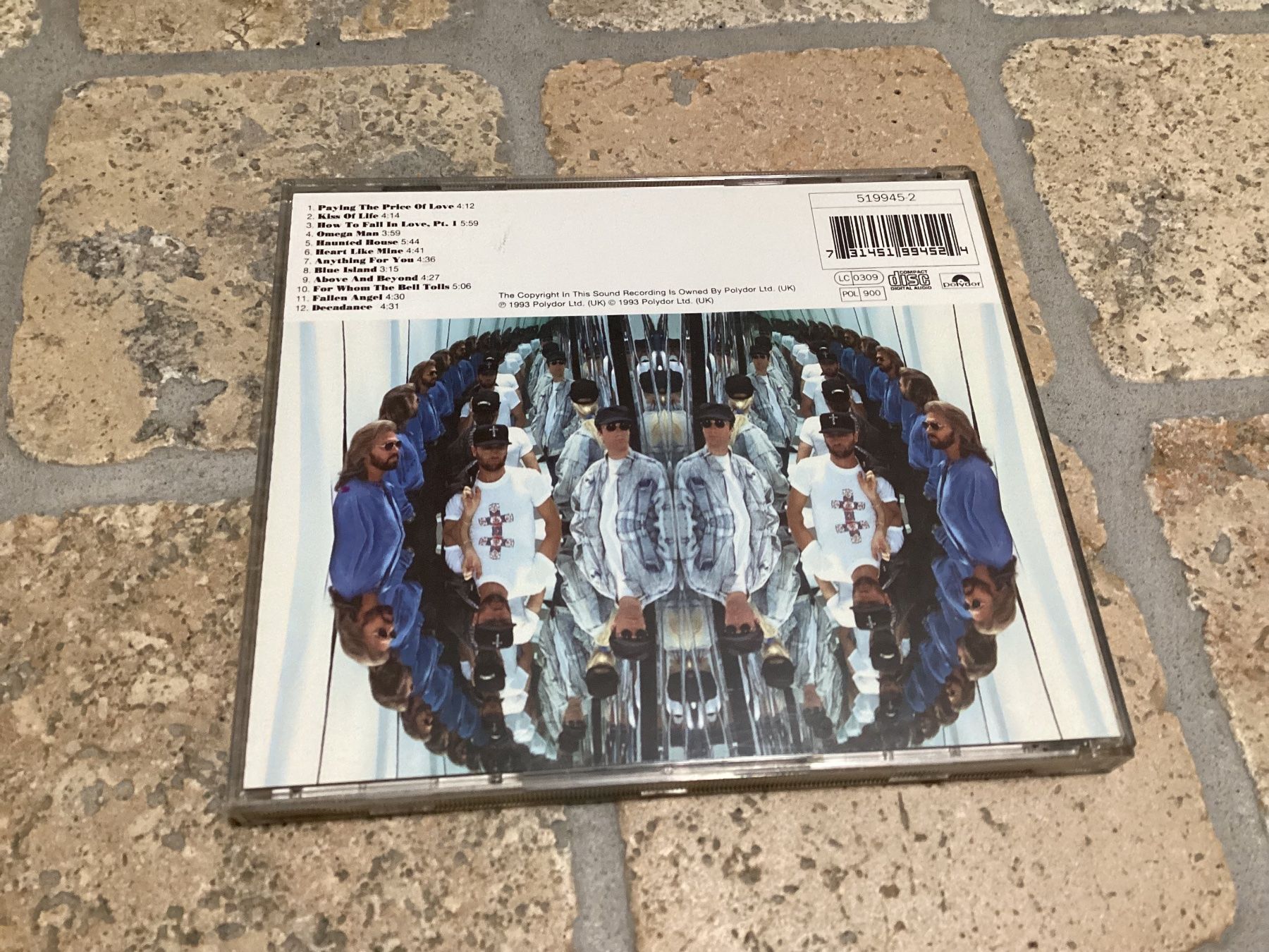 CD: BeeGees, Size Isn't Everything – Usato da Mörschwil venduto da Monzar 2