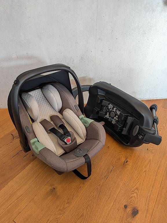 ABC Design Seggiolini per auto: ABC Design Babyschale mit Isofix – Usato da Seewen SO venduto da vog_czt9 1
