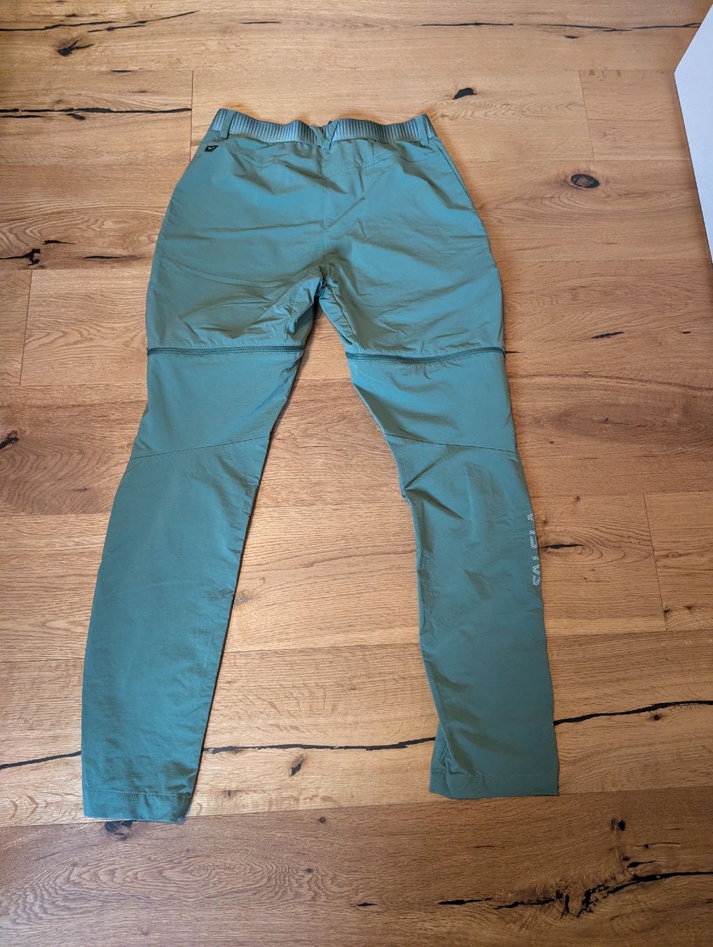 Salewa Pantaloni: Salewa Wanderhose kurz/lang Gr. 40 – Usato da Walenstadt venduto da Dorinka 4