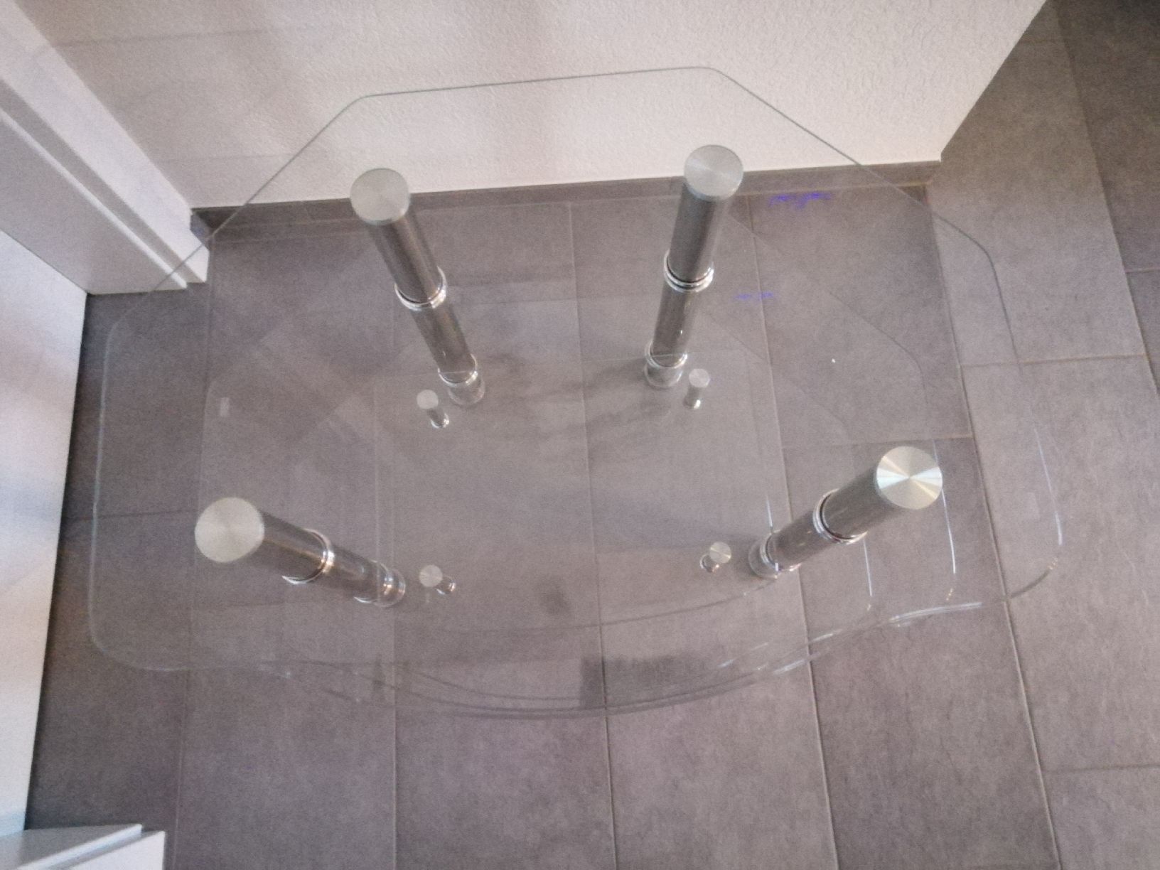 Mobili TV: TV Tisch aus Glas – Usato da Radelfingen b. Aarberg venduto da mts_h8kq 3
