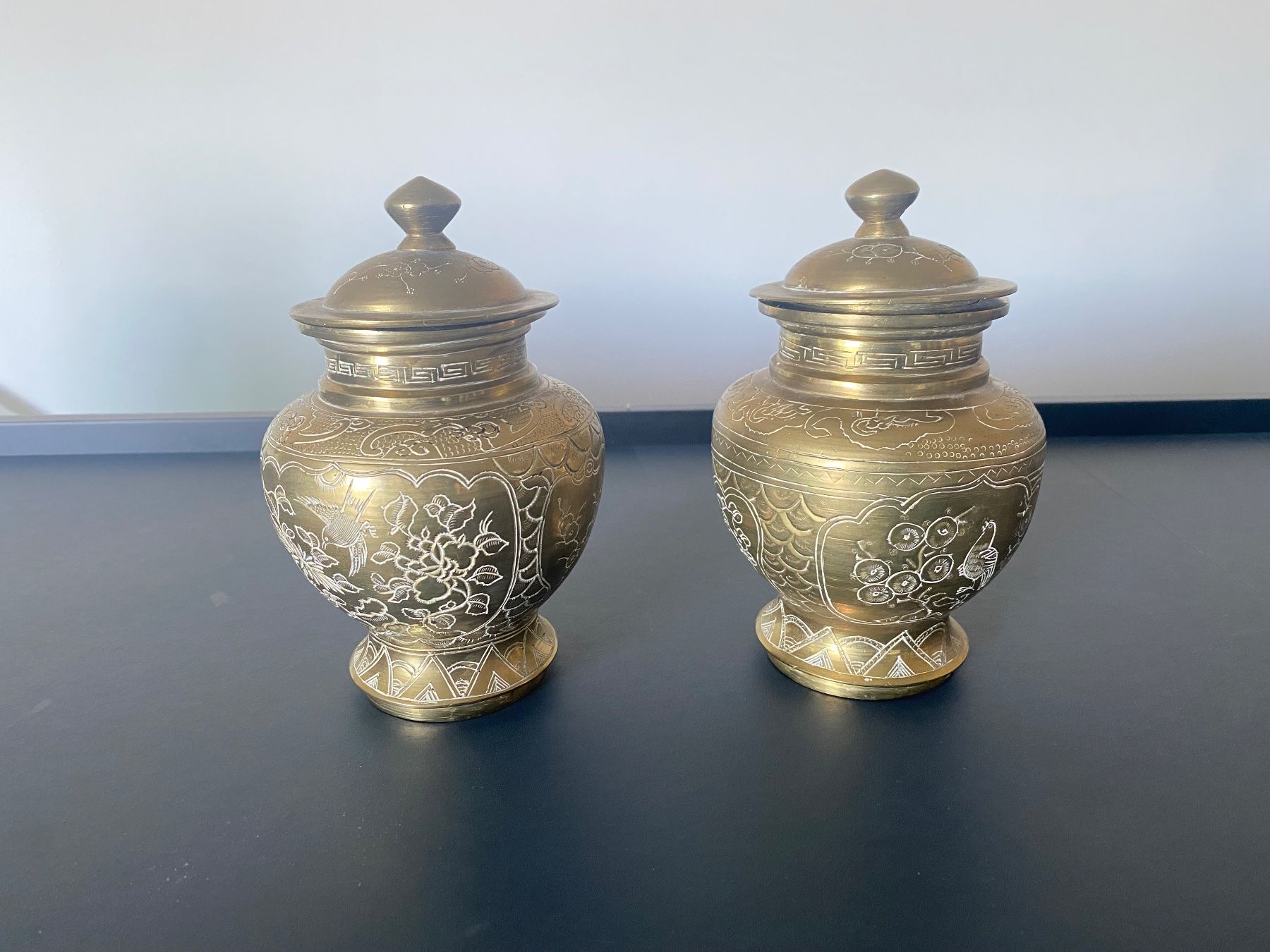 Vasi & Recipienti: Deckelgefässe/Vasen in schwerem Messing, Asien – Usato da Schaffhausen venduto da Theosike