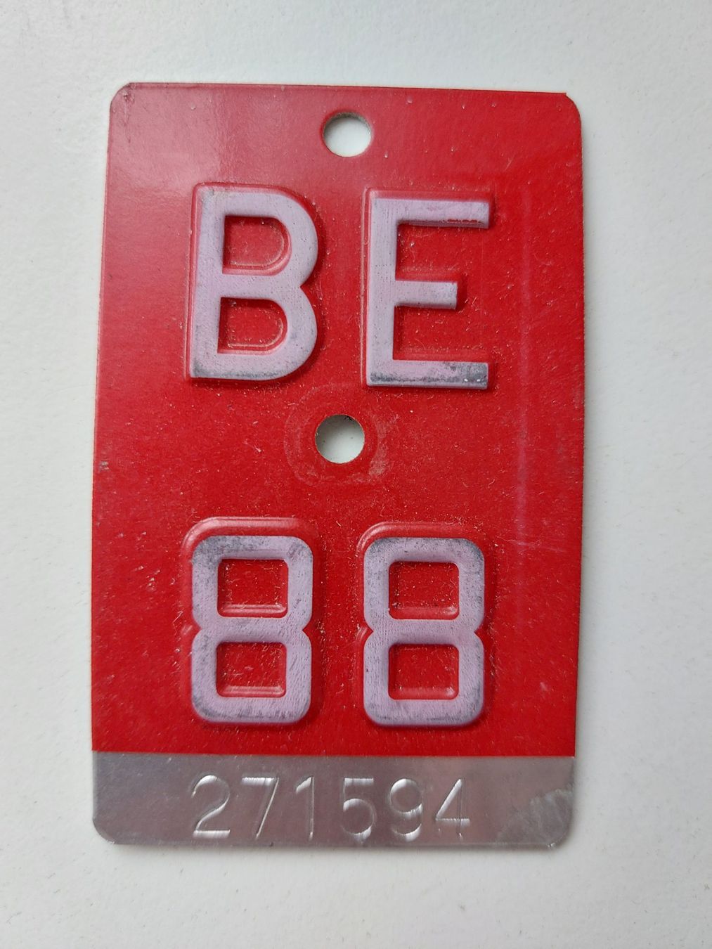 Sachs Insegne: Velonummer BE 88 plaque Velo – Usato da Schenkon venduto da Uhu007