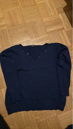 Pull bleu marine, marque *Best Mountain* superbe !