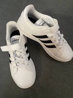 Turnschuhe 32