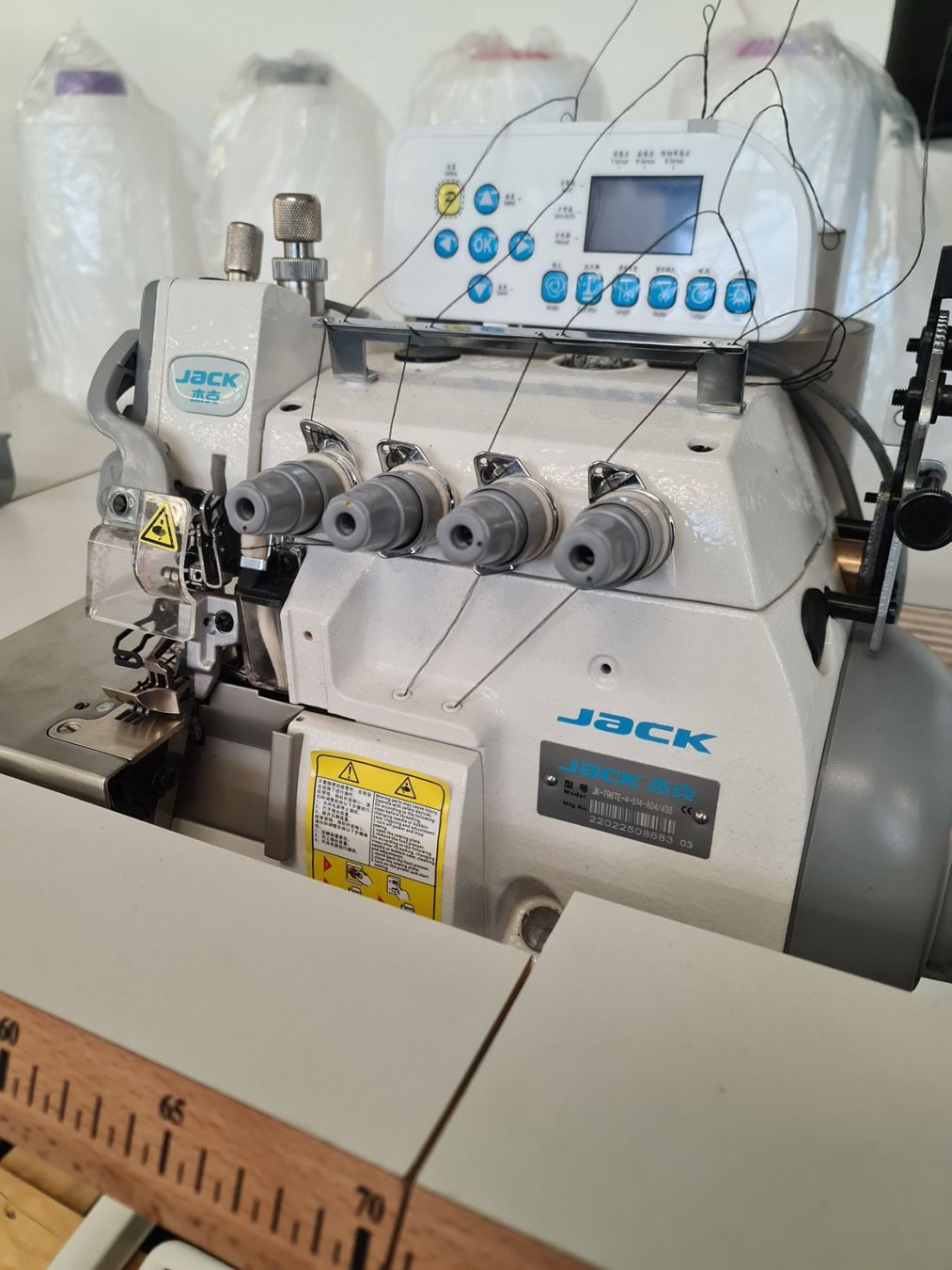Jack Nähmaschinen: Overlock Jack – Gebraucht aus Aarburg von jarek1000 2