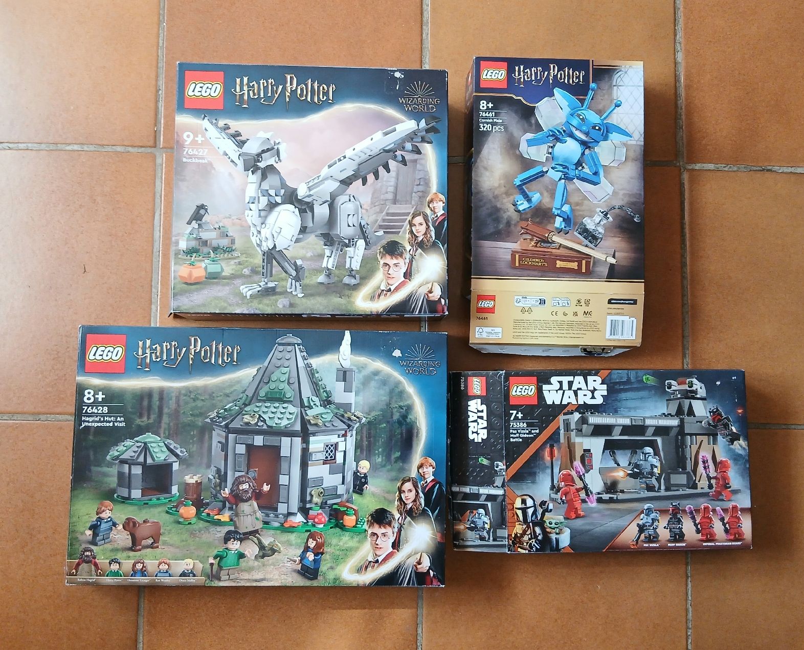 Lego Baukästen: Lot de boîte Lego - VIDE – Defekt aus Sciernes-d'Albeuve von Dojo004