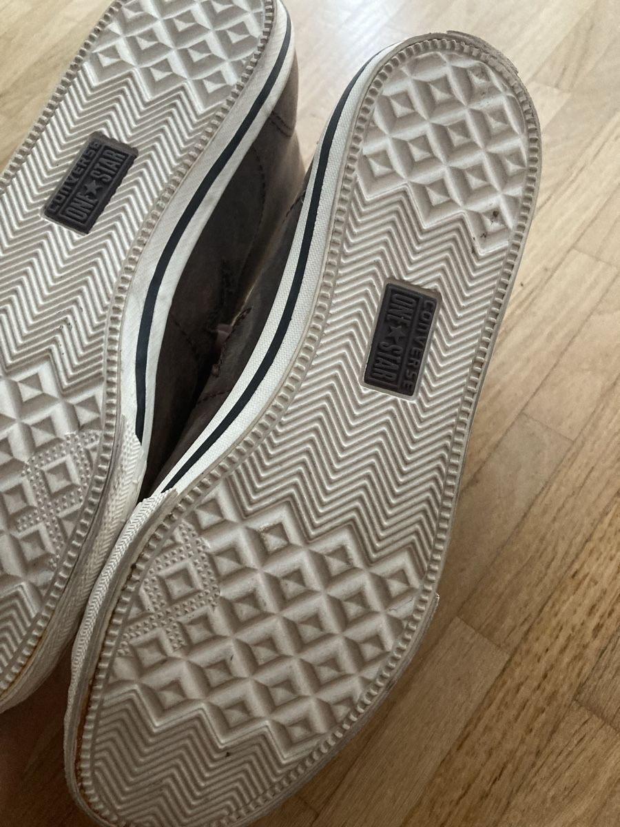 Converse Scarpe da donna: Converse One Star, Wildleder braun, Gr. 36 – Usato da Schlieren venduto da cotopaxi06 4