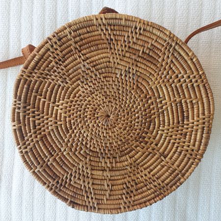 Magnifique sac rond balinais