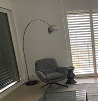Zeitlose Bogenlampe