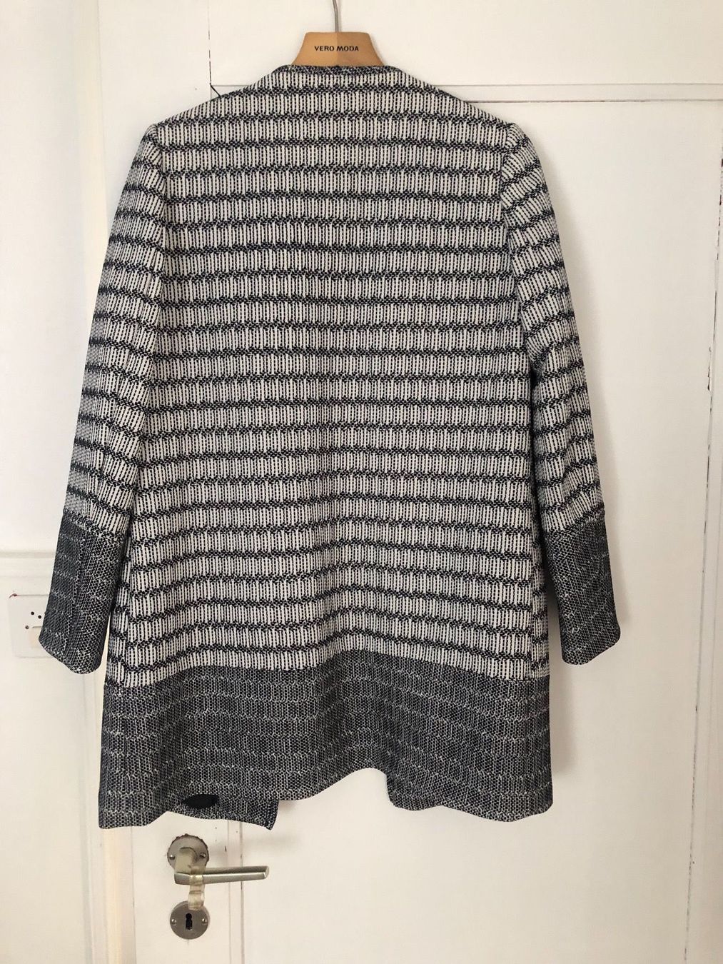 H&M Mäntel: H&M Mantel Gr.40 – Gebraucht aus Obfelden von JackyRot 1