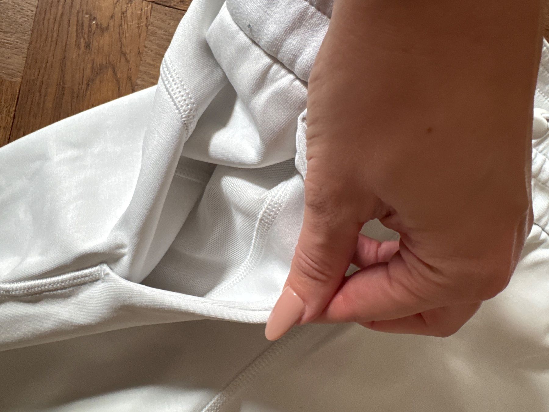 Lululemon Pantaloni: Lululemon Softstreme High-Rise Pant Regular – Nuovo (secondo la descrizione) da Meilen venduto da Emma_321 4