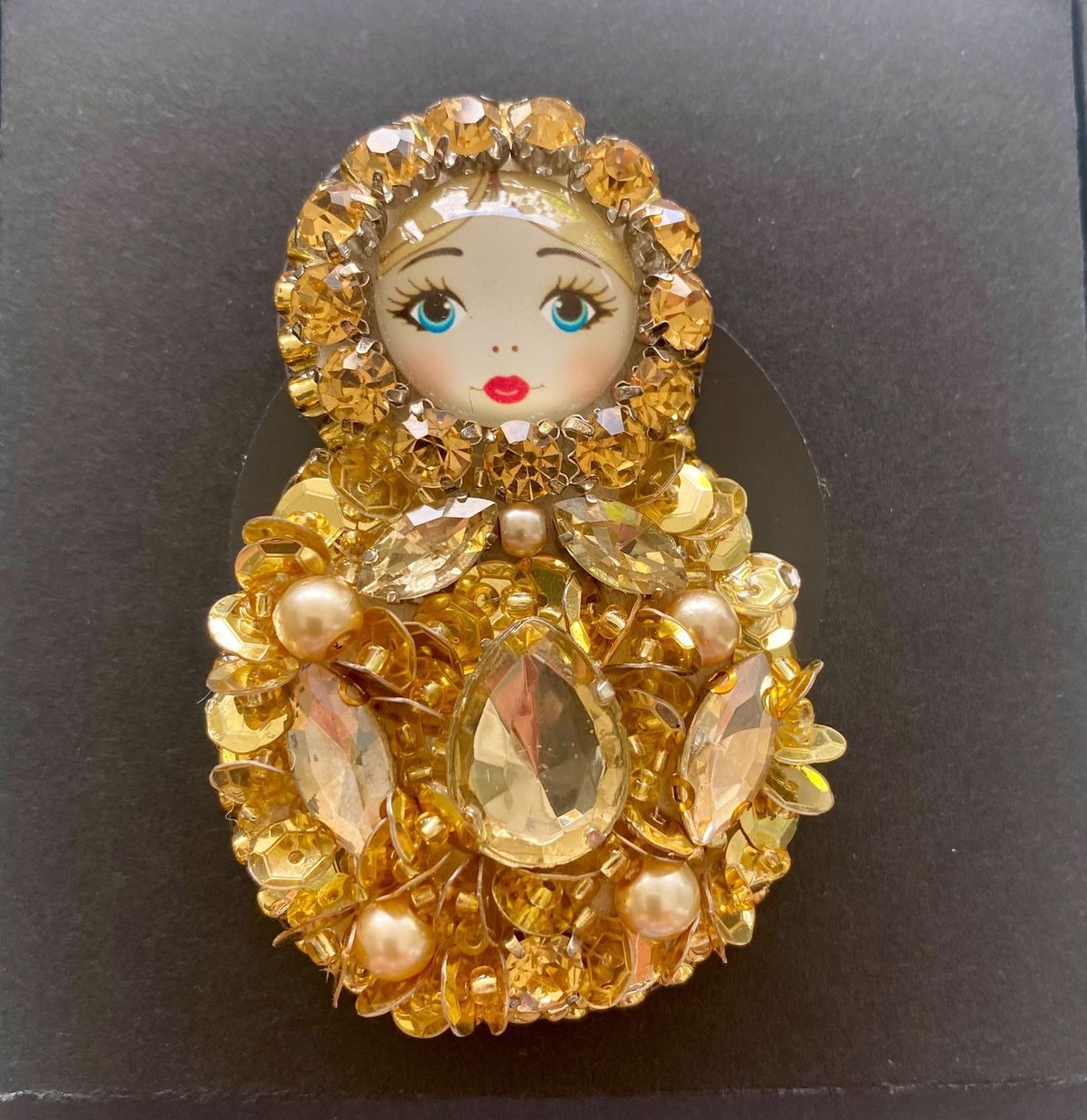 Swarovski Broschen & Nadeln: Brosche Matroschka 🪆 – Neu und originalverpackt aus Zürich von NNK28 2