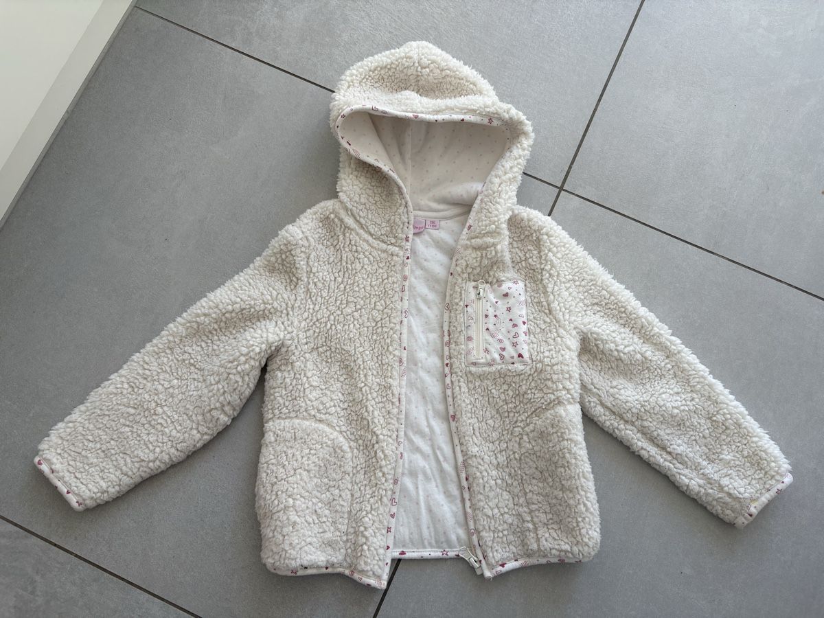 Giacche & Cappotti: Kuscheljacke, Teddyjacke Gr.104 – Usato da Lüterkofen venduto da a_n_qcc6