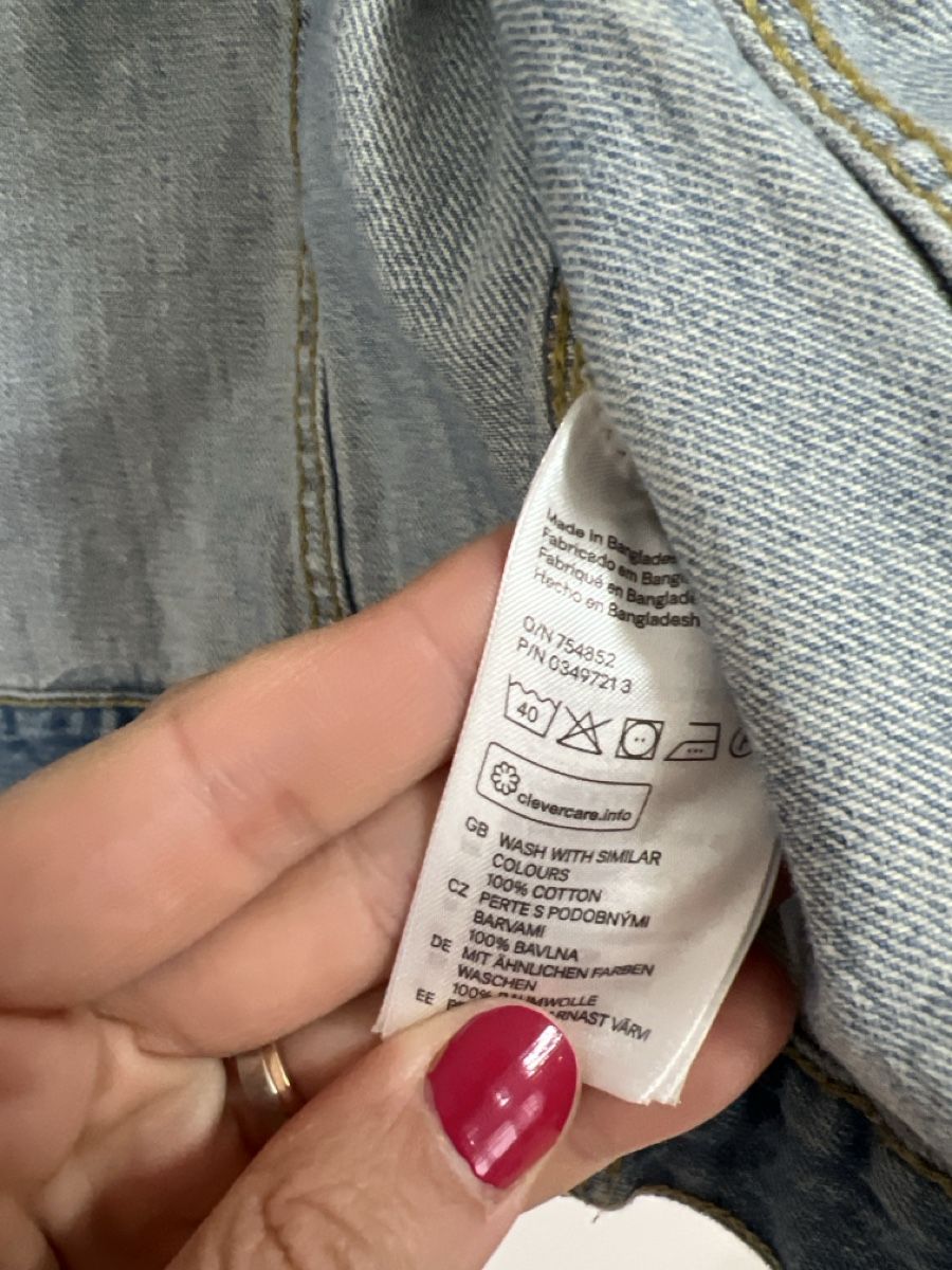 H&M Jacken: Jeansjacke H&M, Grösse 38 – Gebraucht aus Escholzmatt von mel_58wh 1