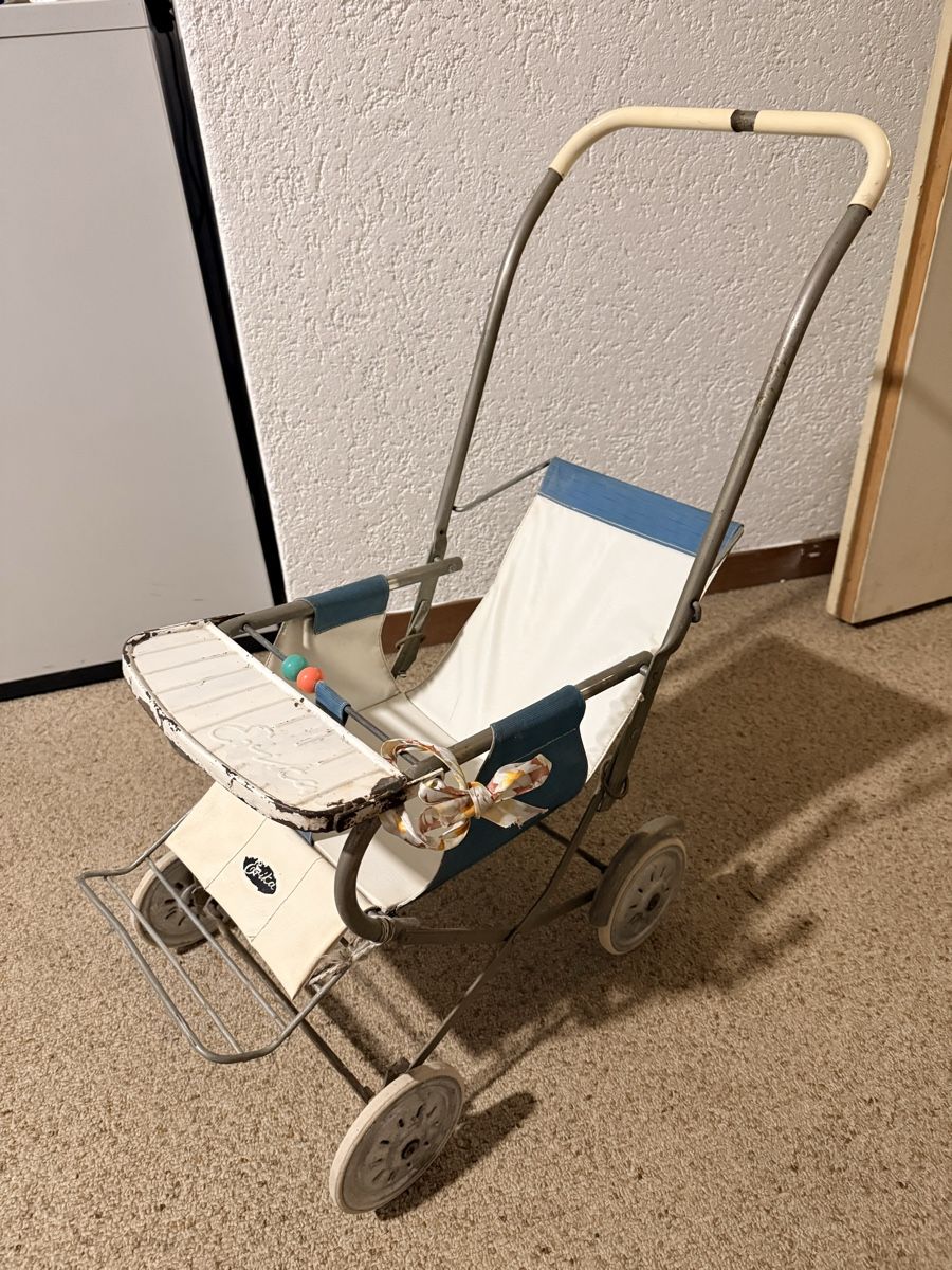 Erika Carrozzine per bambole: Vintage Erika Puppenwagen  – Usato da Schafisheim venduto da Flawiia