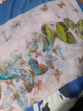 Seidentuch mit Schmetterlingen ca 130x40cm Seide 