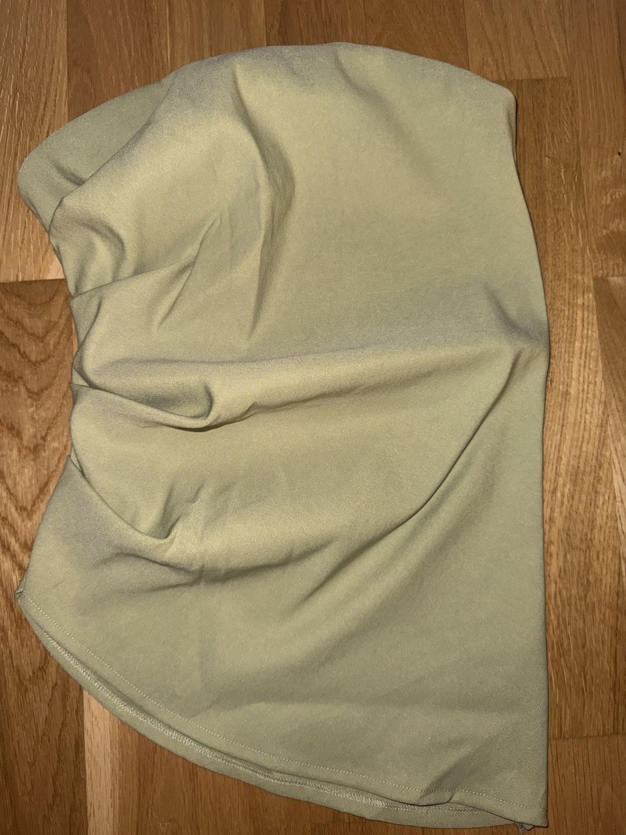 Zara Tops: ZARA Oberteil Grösse S – Neuf (Voir description) à Zürich par Koller.S