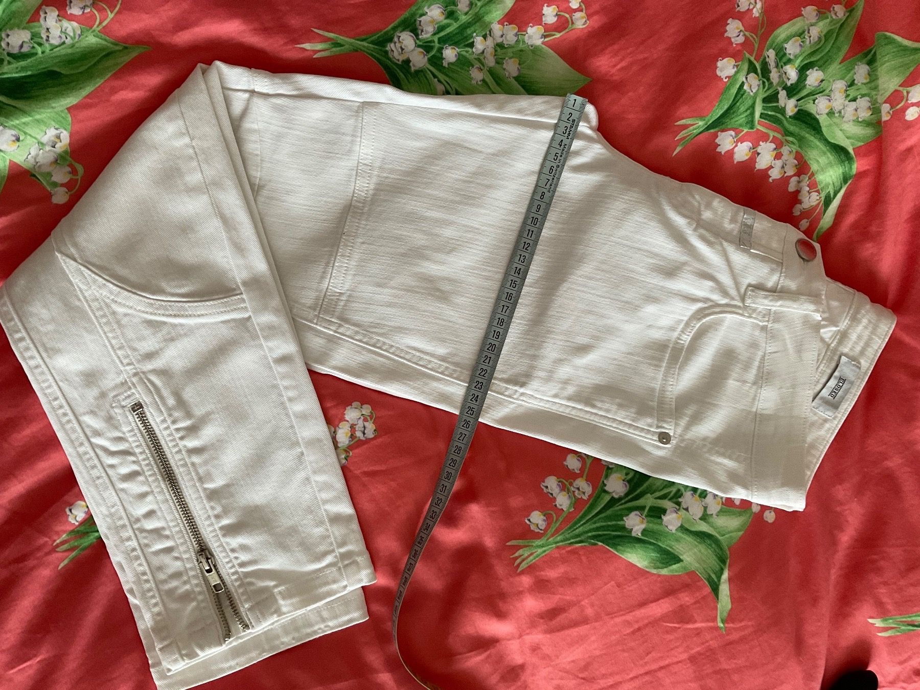 Closed Jeans: CLOSED wunderschöne Jeans Gr 30 / 38 eher 36 weiss – Usato da Urdorf venduto da alda02 5