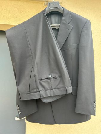 Costume Pierre Cardin  Taille 52/44