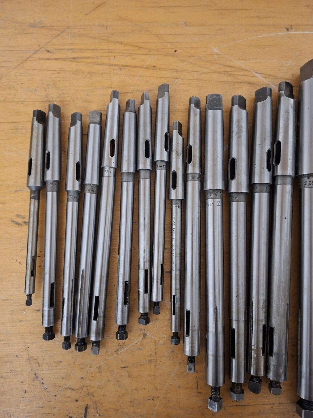 Tutti gli attrezzi: Bohrstangen mit HSS Klingen – Usato da Berg (Dägerlen) venduto da SCH.B. 2
