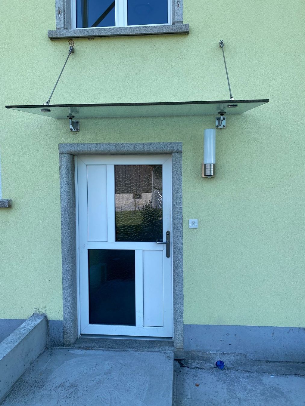 Bicchieri: Glasvordach   Glaströsch      178x86 cm – Usato da Sennwald venduto da Fluppy156