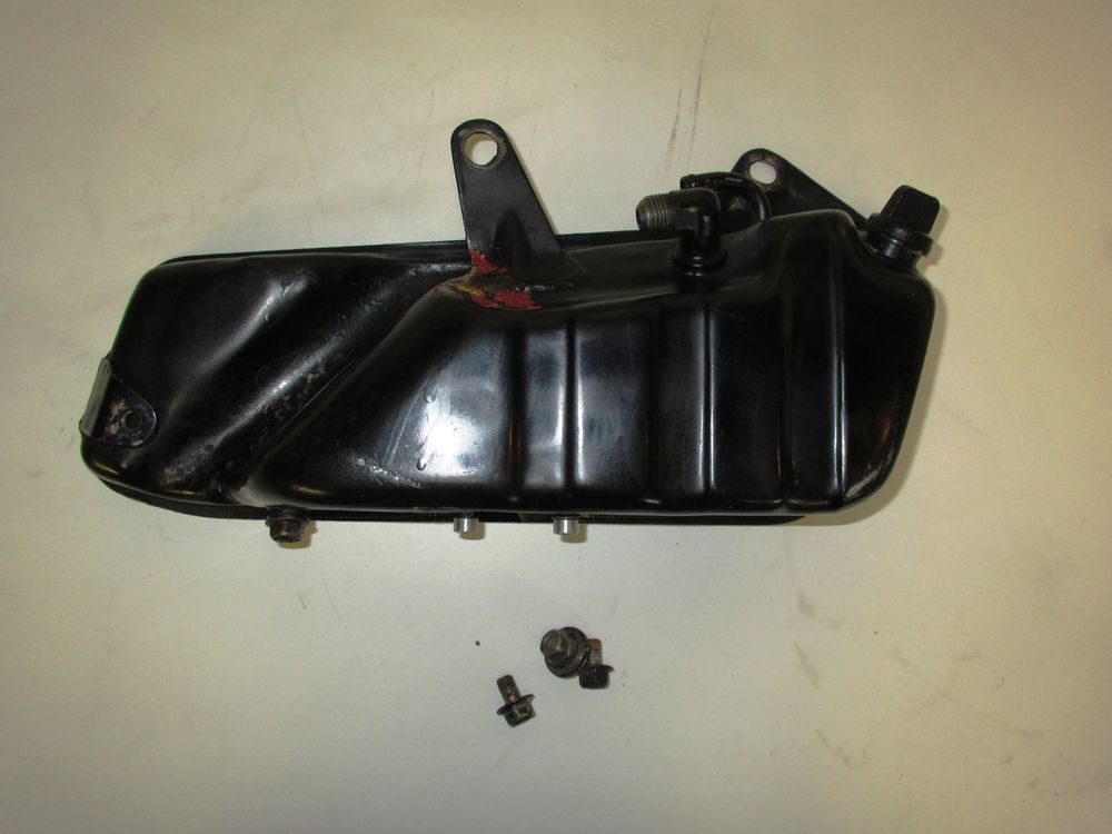 Ouie droite de réservoir d'essence pour Yamaha 600 XT - 2KF