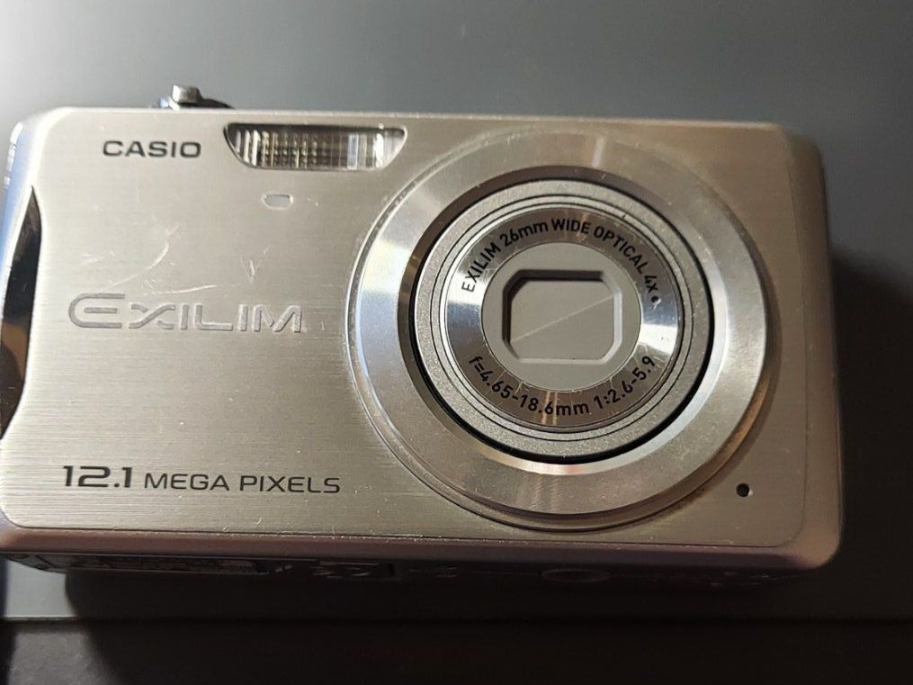 Canon Fotocamera: Canon Eos 1000F N, Eos 10,Codeleser,Casio Exilim,2 Objektive – Usato da Hohenrain venduto da magiclocke 5