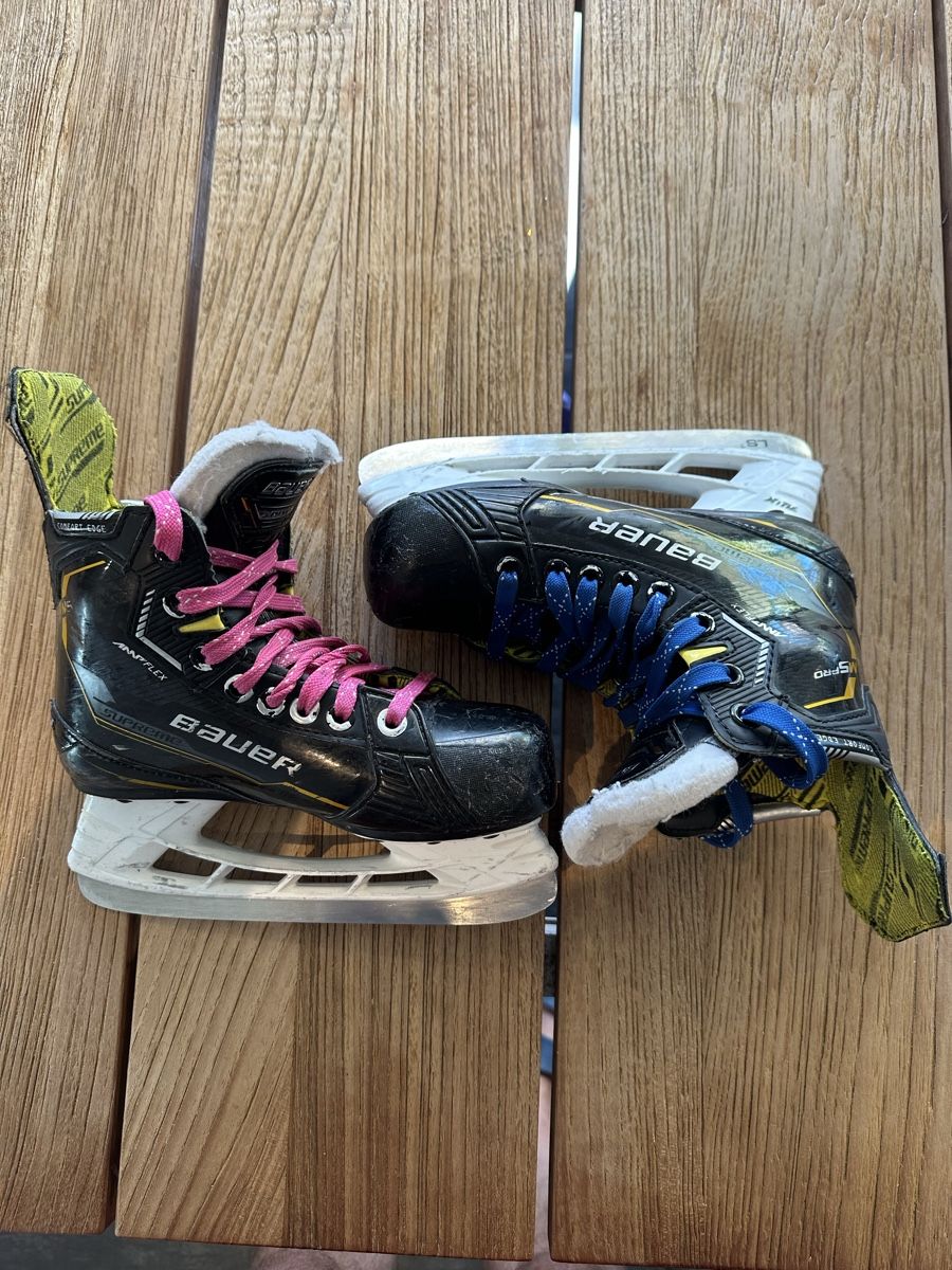 Bauer Pattini da ghiaccio: Bauer Schlittschuhe  – Usato da Ormalingen venduto da Cosma13