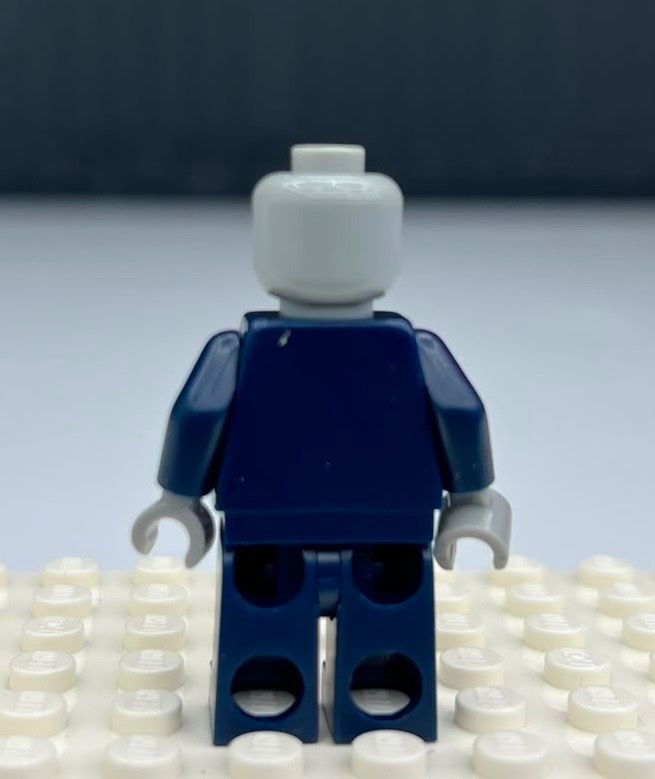 Lego Giocattoli: Lego Minifigur Zombie – Usato da birrhard venduto da Nosara7 1